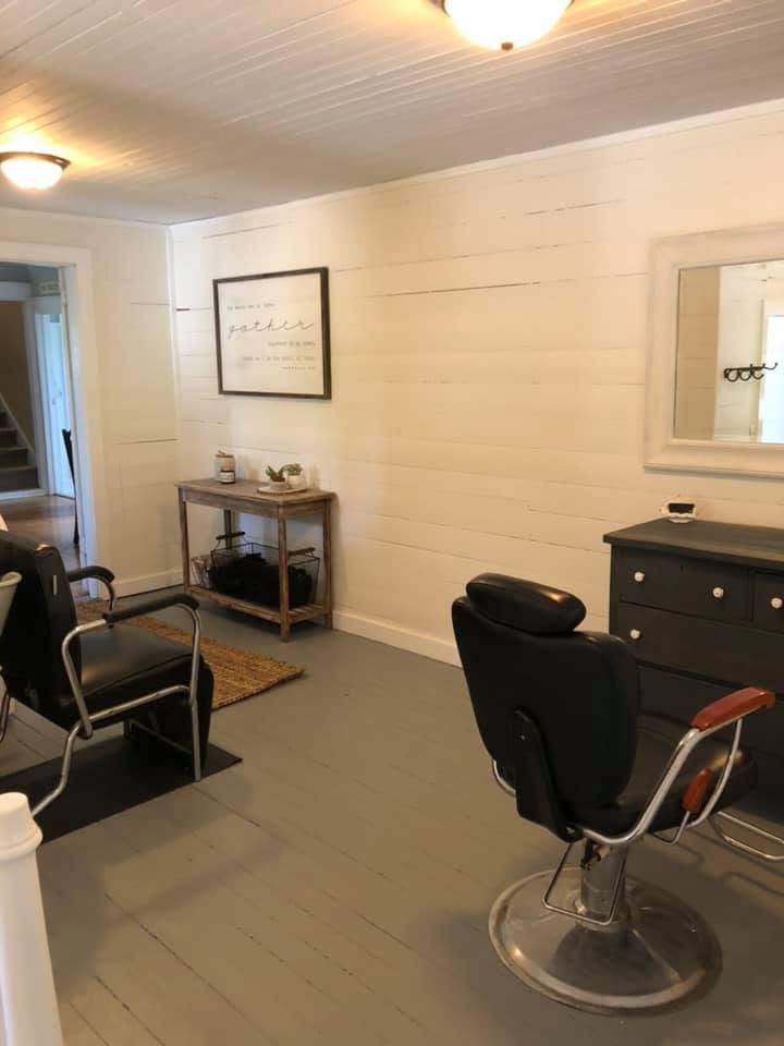 Salon Chair and Station